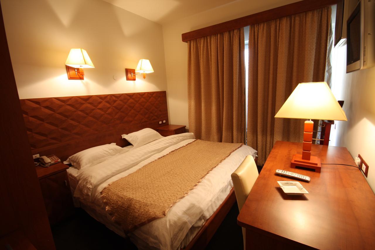Plasma Hotel Tripoli Exteriér fotografie