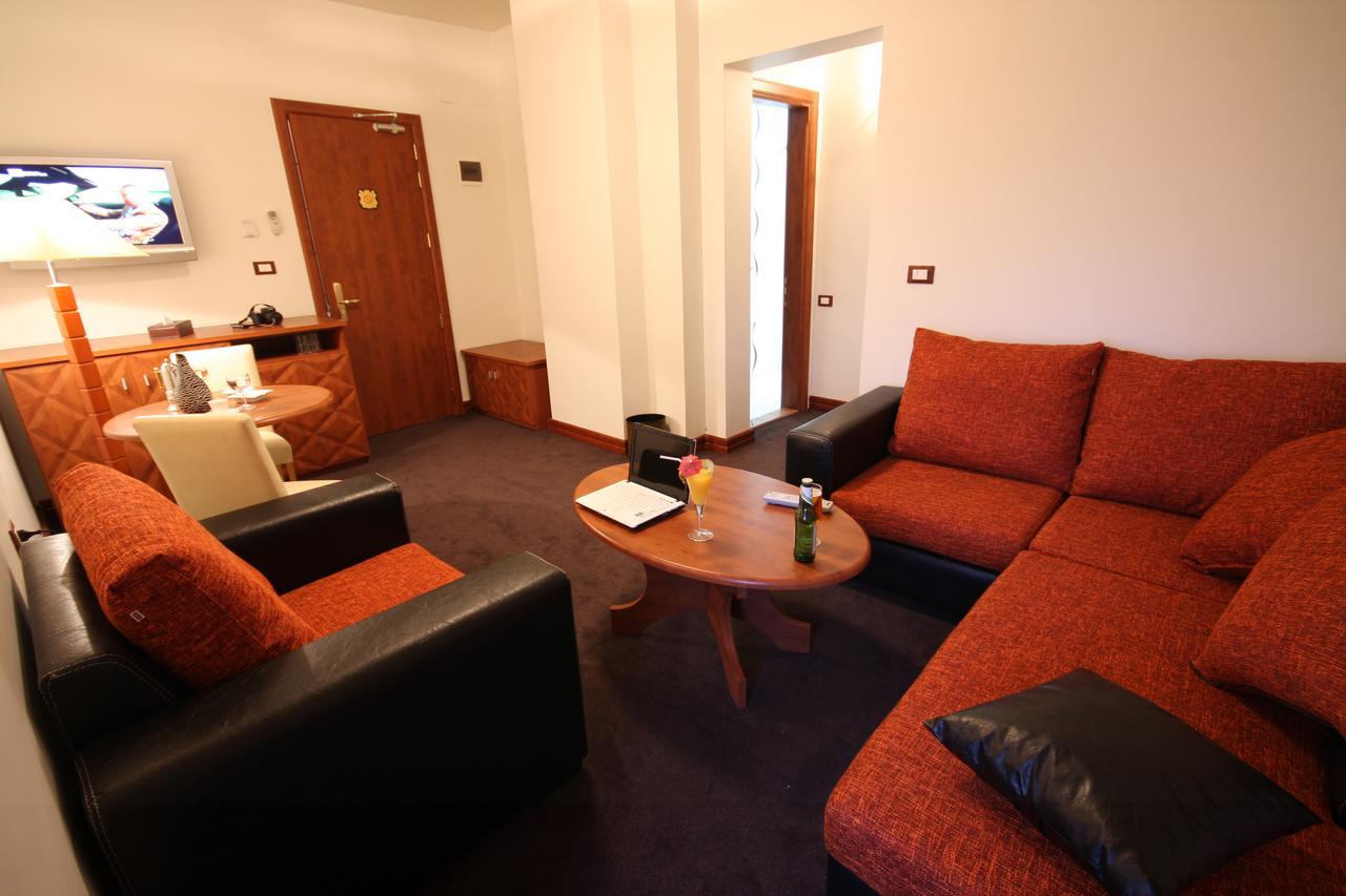 Plasma Hotel Tripoli Exteriér fotografie